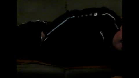 Tom online show from December 9, 9:44 pm