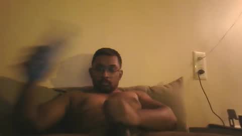 chennaibull1011 online show from April 3, 9:00 pm