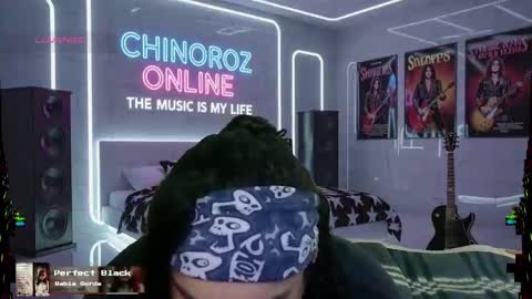 Snapshot of chinoroz chatting on October 5, 12:25 am Enrique online show from October 5, 12:25 am