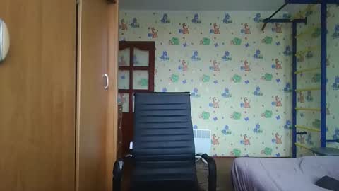 chiraq1945 online show from October 8, 7:46 am