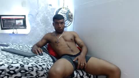 Snapshot of choco_hornyx18 chatting on September 23, 5:18 am Choco online show from September 23, 5:18 am