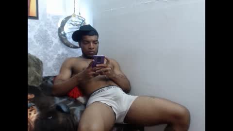 Snapshot of choco_hornyx18 chatting on October 10, 5:45 am Choco online show from October 10, 5:45 am