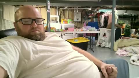 chomper12345 online show from March 5, 12:33 pm
