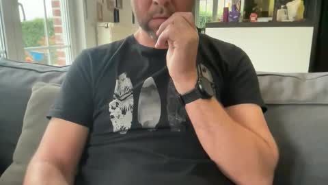 chris13abcd online show from October 7, 7:34 am