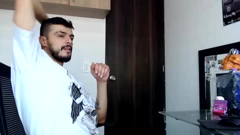 Im back here lets play hard online show from February 26, 7:59 pm