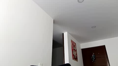 Im back here lets play hard online show from December 13, 7:53 pm