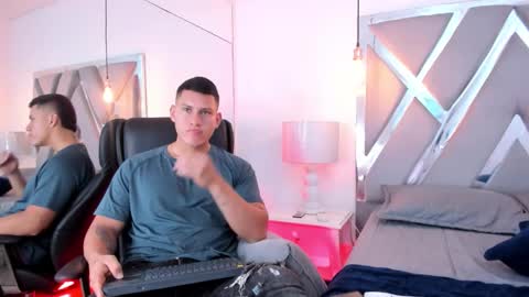 Chris Diamond online show from February 10, 8:35 pm