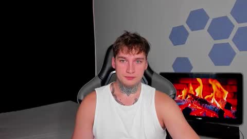 Chris Tyson online show from September 18, 2:02 am