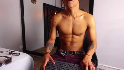 Chris Weell online show from December 11, 8:27 pm