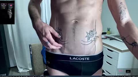 Snapshot of chriscool93 chatting on September 14, 4:14 am Content creator artist online show from September 14, 4:14 am