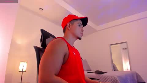 chrismorgan24 online show from February 5, 11:23 pm