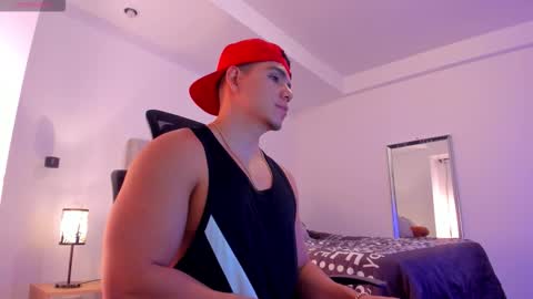 chrismorgan24 online show from November 21, 11:26 pm