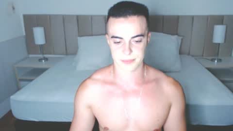 Snapshot of christiandiorx chatting on February 13, 2:23 am christiandiorx online show from February 13, 2:23 am
