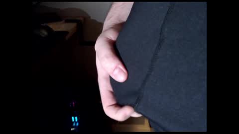 Snapshot of christianmdk chatting on February 19, 5:06 pm Chris online show from February 19, 5:06 pm