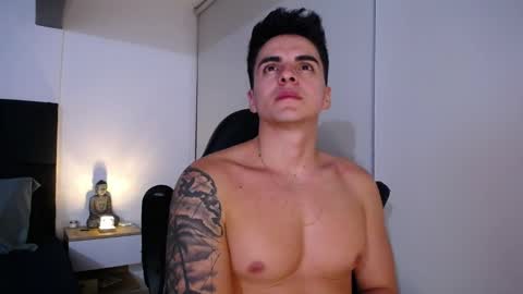 Snapshot of christianvalenzia chatting on September 10, 2:32 am Christian online show from September 10, 2:32 am