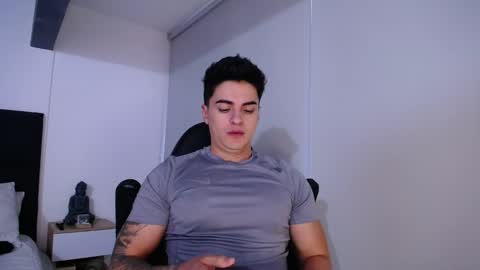 Snapshot of christianvalenzia chatting on March 1, 12:12 pm Christian online show from March 1, 12:12 pm