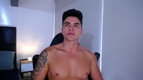 Snapshot of christianvalenzia chatting on January 4, 2:25 pm Christian online show from January 4, 2:25 pm