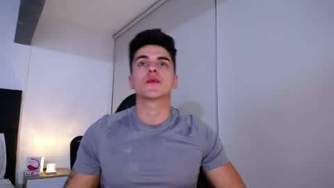 Snapshot of christianvalenzia chatting on February 14, 12:09 am Christian online show from February 14, 12:09 am