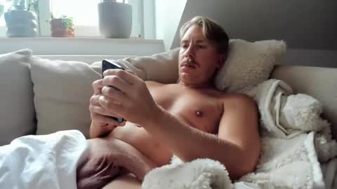 ChrisBang online show from October 28, 1:24 pm