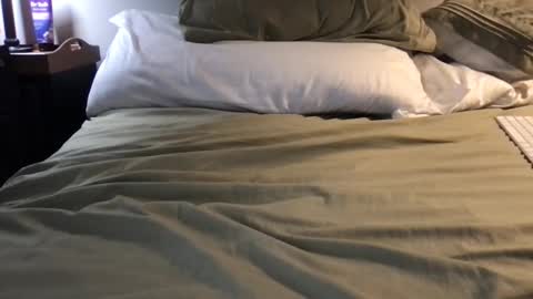 lOOking4me online show from September 27, 9:12 pm