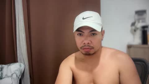 chubbybear_08 online show from March 4, 5:09 pm