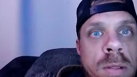 chuck_j3 online show from November 30, 3:19 am