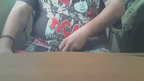 chunkisgreat online show from February 5, 1:33 pm