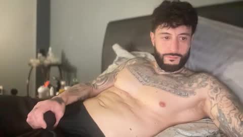 cicigetthe85 online show from March 3, 11:00 pm