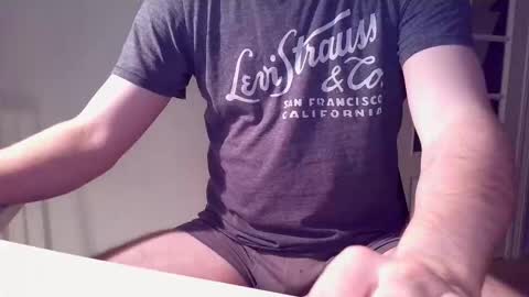 clamshive7 online show from December 1, 6:05 am