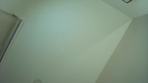 clark_strong online show from October 18, 10:47 pm