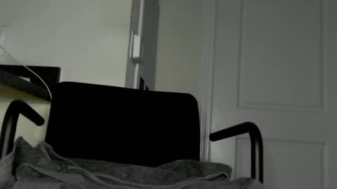 instayour big commander online show from December 3, 8:03 am