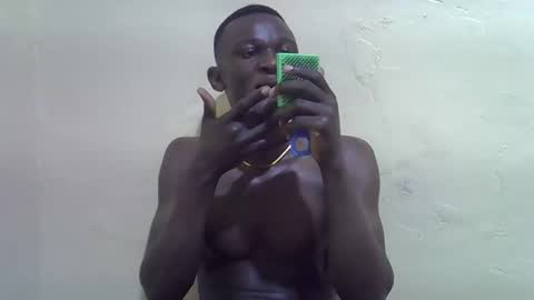 clive_damian online show from March 18, 1:08 am