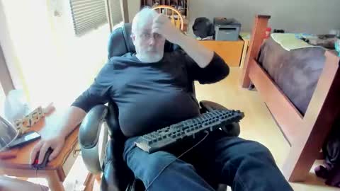 cloudalert62 online show from April 4, 7:00 pm