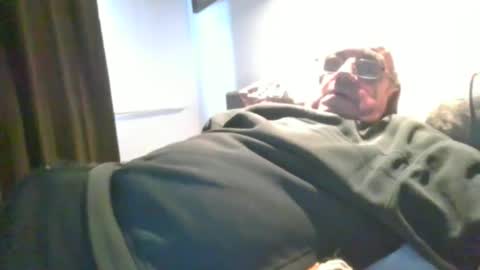 cock9635 online show from February 5, 10:08 am