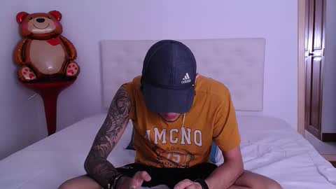 Snapshot of cock_fox chatting on October 8, 11:09 pm Camilo online show from October 8, 11:09 pm