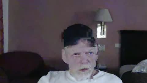 cockreadynow4u online show from March 17, 6:38 am