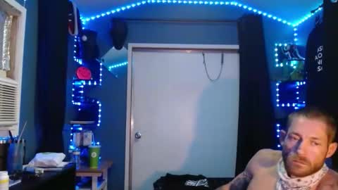 colevan2390 online show from January 12, 6:45 pm