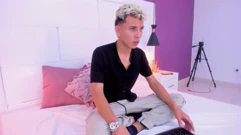 COLLEMAN online show from January 26, 12:01 pm