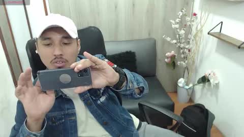 colombiachatur online show from January 18, 8:22 pm