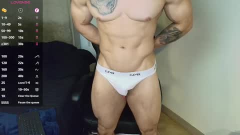 colombianmuscle8 online show from February 13, 2:40 am