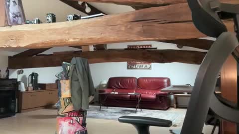 Snapshot of compay69 chatting on January 16, 9:27 am compay69 online show from January 16, 9:27 am