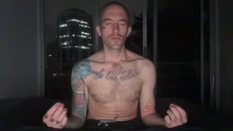 confuzenbro online show from April 27, 5:37 am