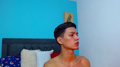 Connor online show from December 21, 9:15 pm