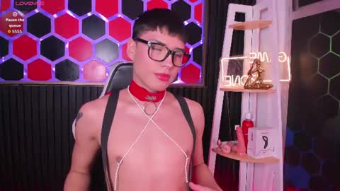 Connor   online show from June 25, 8:57 pm