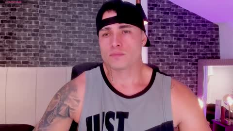 Connor Smith online show from April 3, 10:28 pm