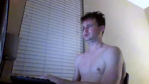 cooldude122222 online show from December 28, 7:00 am