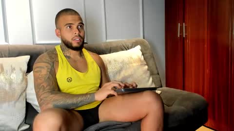 DaveMonsalve online show from January 16, 3:09 am