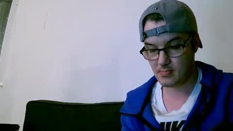 Cre8 craigy1605 TikTok craig..gray online show from December 1, 6:00 pm