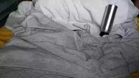 crave_me_ online show from November 10, 7:35 am