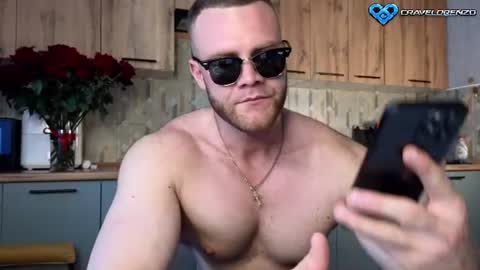 CraveLorenzo online show from July 27, 12:56 pm